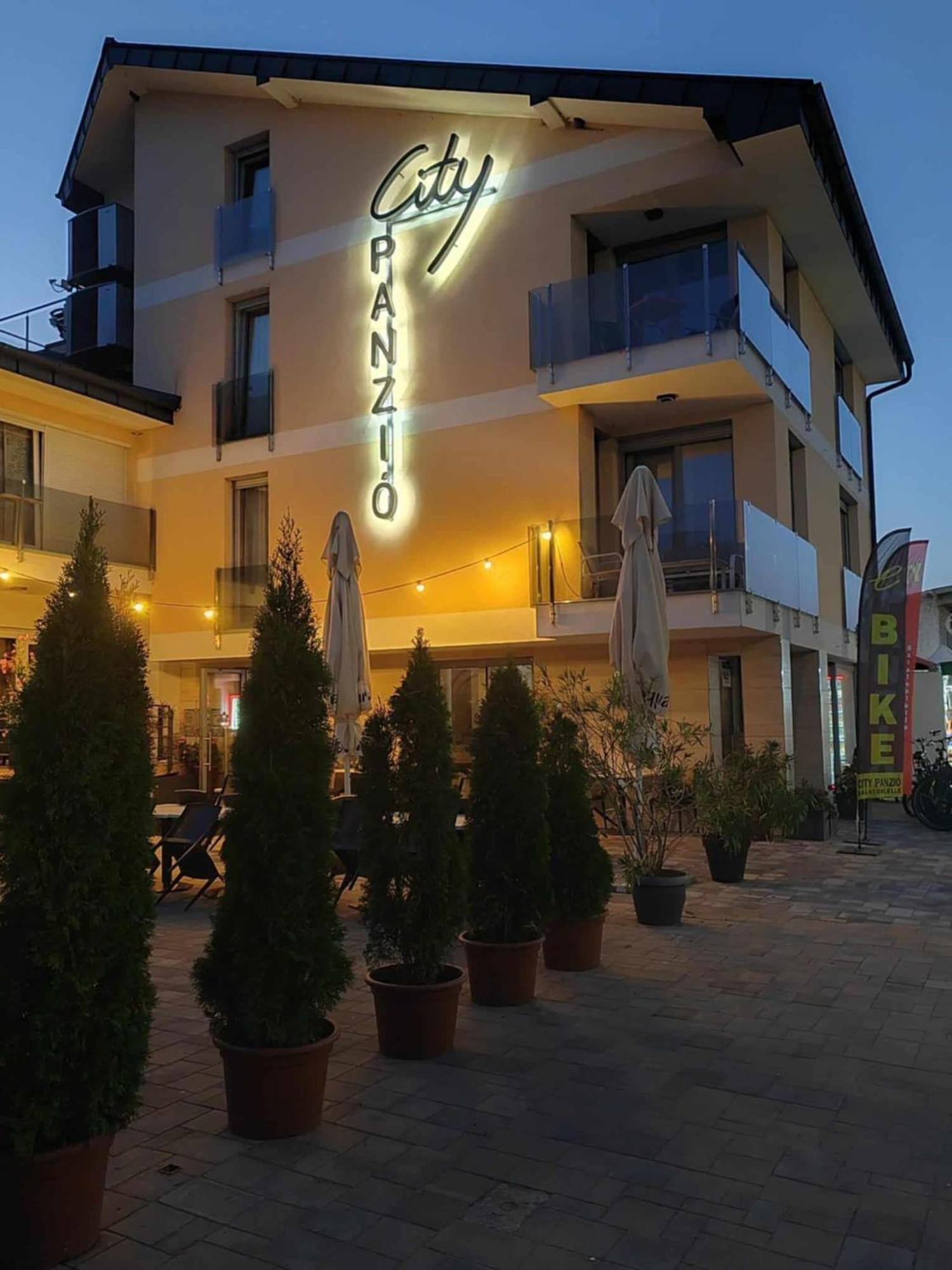 City panzió Balatonlelle Zewnętrze zdjęcie
